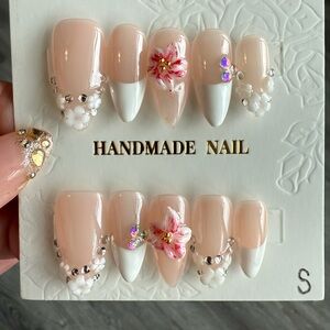 Handmade Nude Pink & White Floral Press-On Nails